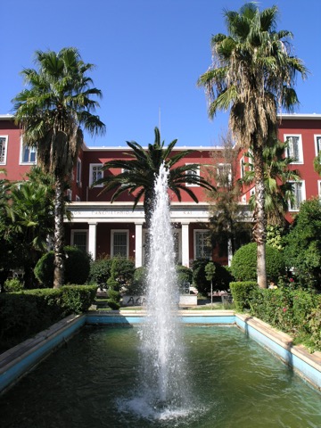 潘泰翁大学
