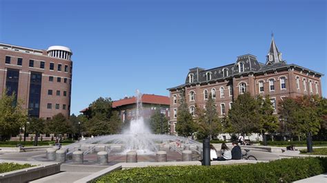 普渡大学