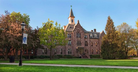 薛顿贺尔大学