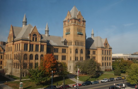 韦恩州立大学
